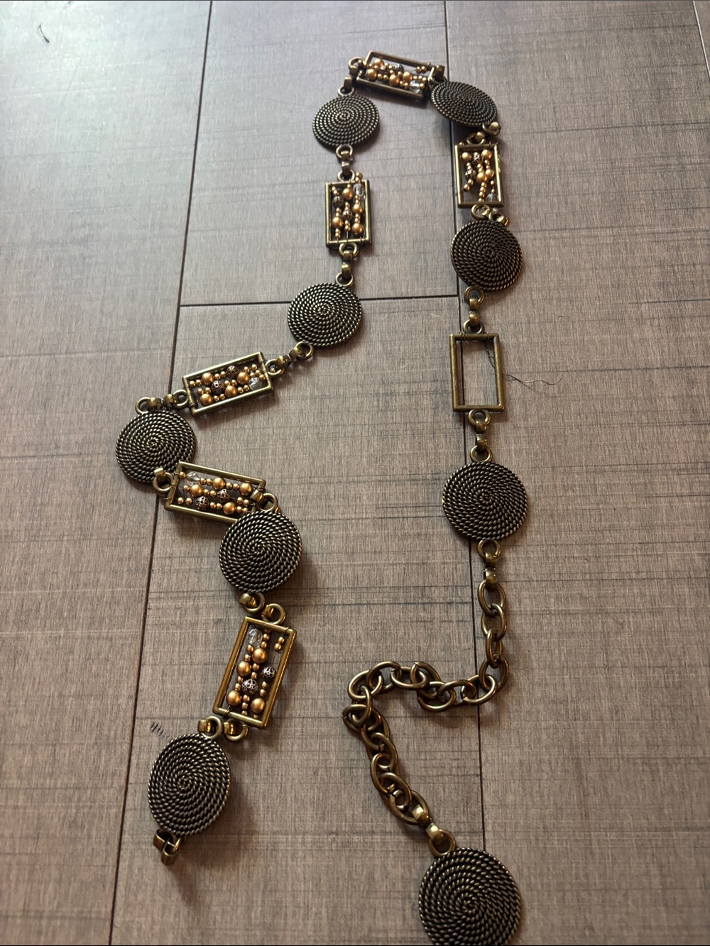 ♠️5/$25♠️Vintage Metal Chain Belt with Bronze Charms & Beads